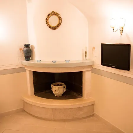 Casa Vacanza Dimore Luxury Guest house 3*